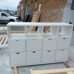 Storage unit with drawers