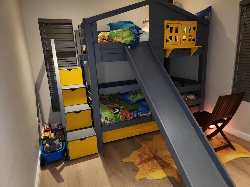 03026B32-3F06-47E8-97A1-D6780BB14328_1_105_c